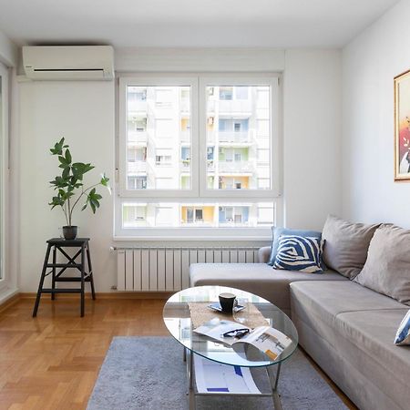 Appartamento Sunny 1Bdr With Balcony & Parking Zagabria Esterno foto