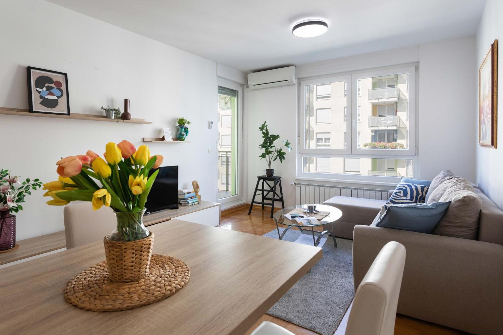 Appartamento Sunny 1Bdr With Balcony & Parking Zagabria Esterno foto